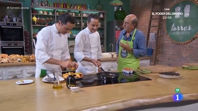 Receta de HUEVOS FRITOS con ORONJAS смотреть онлайн