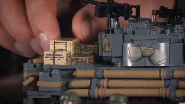 M4A2E8 Sherman 'Fury' - Brickmania Designers Studio смотреть онлайн
