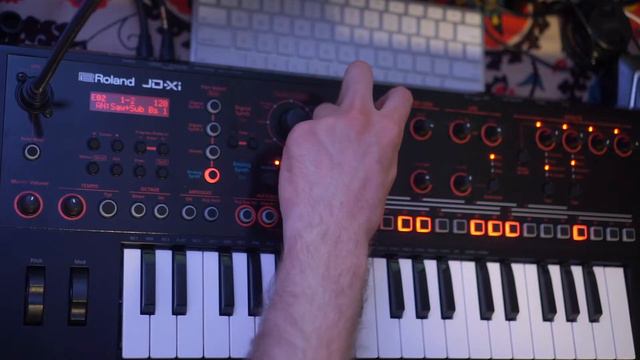 Roland JD-Xi Demo! смотреть онлайн