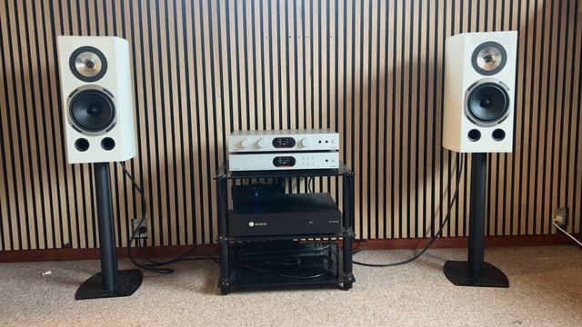Triangle Magellan Duetto & Audiolab 7000A / 7000N soundtest смотреть онлайн