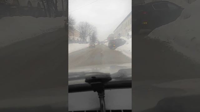Проехался по улицам города Гусь-Хрустальный. #гусьхрустальный #зима2022 #зима смотреть онлайн
