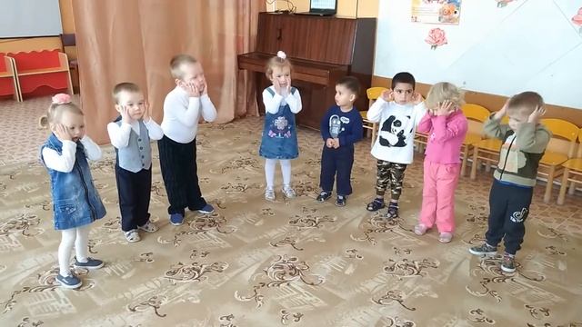 группа "Крошки"(2-младшая). Поздравляет с днем "Дошкольного работника" смотреть онлайн