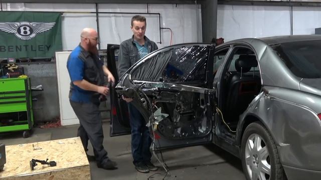 Разбираем мой сломаный Maybach 57 и новые запчасти из Латвии?(Часть из которых изъяло правительство