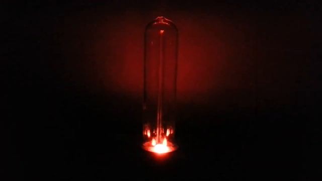 Неудачная попытка запуска старой бактерицидной лампы HNU 6. смотреть онлайн