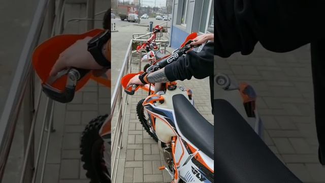 Rolling Moto смотреть онлайн