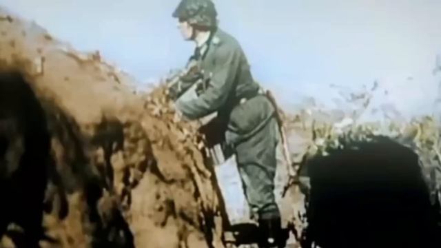 WW2: The Eastern Front (Brutal Footage) смотреть онлайн