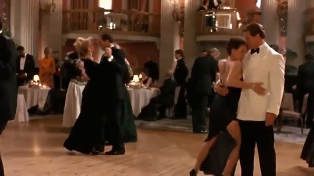 Jamie Lee Curtis & Arnold Schwarzenegger Dance scene смотреть онлайн