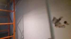 Демонтаж стены из пеноблока