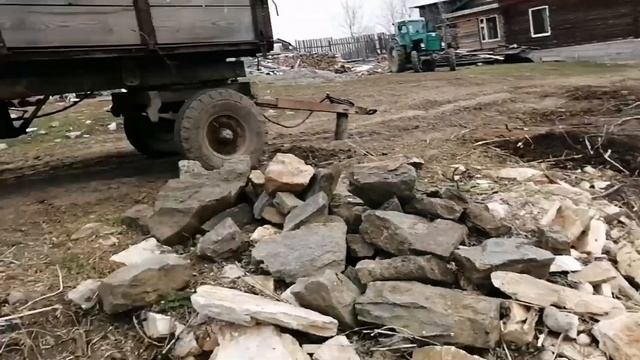 Вытаскиваем корни на т40, строим забор смотреть онлайн