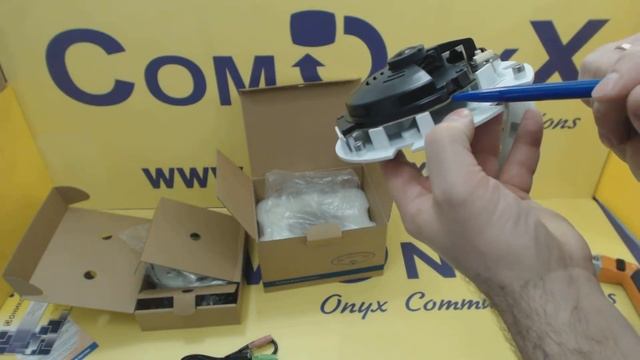 Краткий обзор компактной купольной IP-камеры ComOnyx CO-PRO-i50DS1DNP-0101. смотреть онлайн