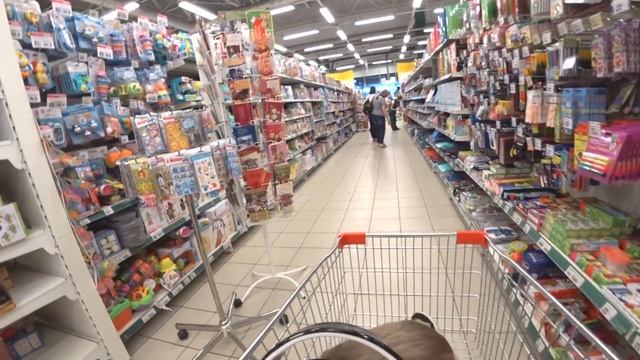 Можно ли купить игрушки на 100 рублей?! Челлендж! смотреть онлайн