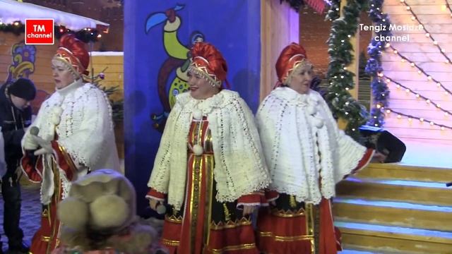 Moscow winter. Fair on the Red Square in Moscow. Предновогодняя ярмарка на Красной площади в Москве смотреть онлайн