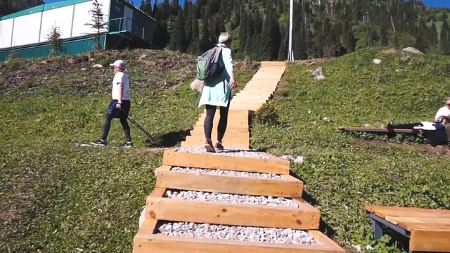 Горельник,кафе APA KATYA,лестница здоровья 842 ступеней/ALMATY VLOG смотреть онлайн