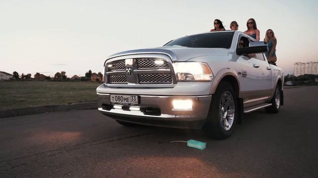 Проверка Светодиодной брусчатки LedBrick на прочность под колесами Dodge RAM смотреть онлайн