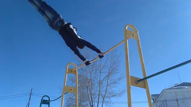 DGMan's-Horizontal Bar... смотреть онлайн