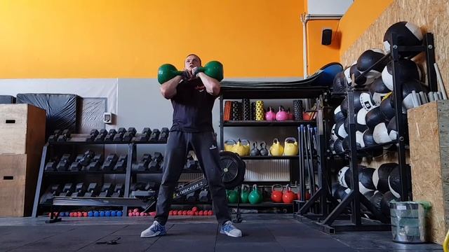МИФЫ О ТРЕНИРОВКАХ / Сколько раз в неделю тренироваться: Каждый день или 3 раза? смотреть онлайн