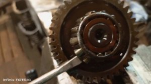 Появился шум в коробке передач. Замена подшипников. 5 штук