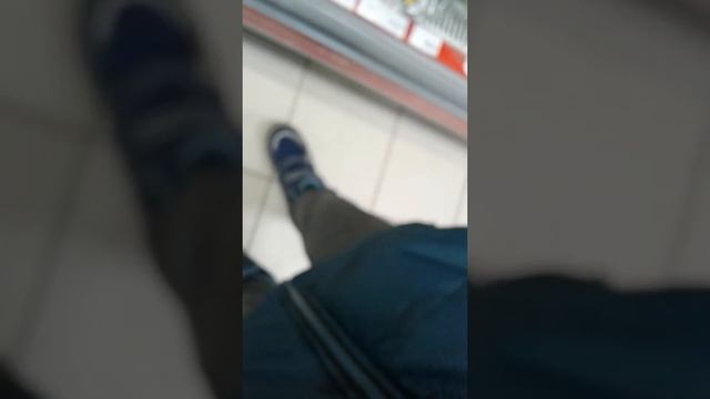 Проверяем срок годности в магазине и цену смотреть онлайн