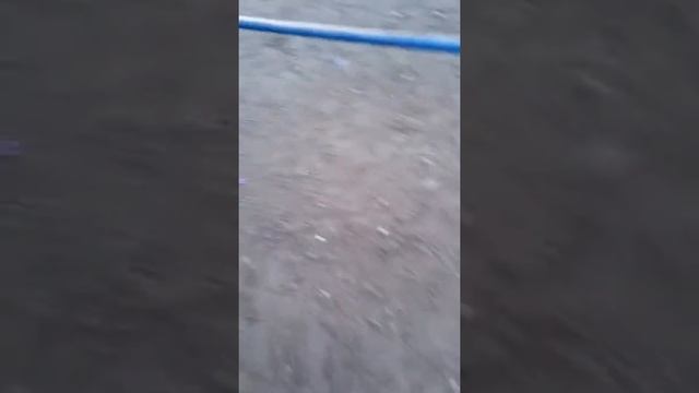 Прогулка с подругой-ломаем качели) смотреть онлайн
