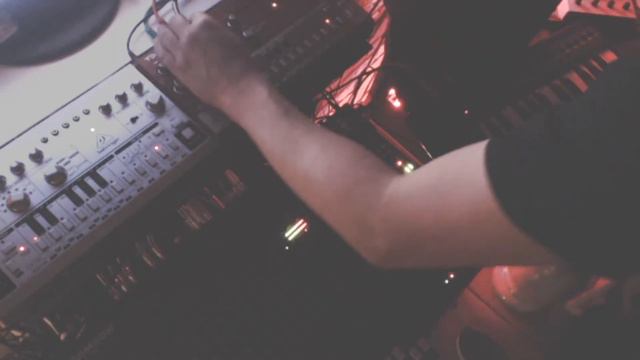 Behringer - TD 3 / Power Jam смотреть онлайн