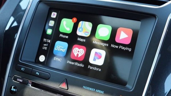 How to Use Apple Car Play in the 2018 Ford Explorer Sport