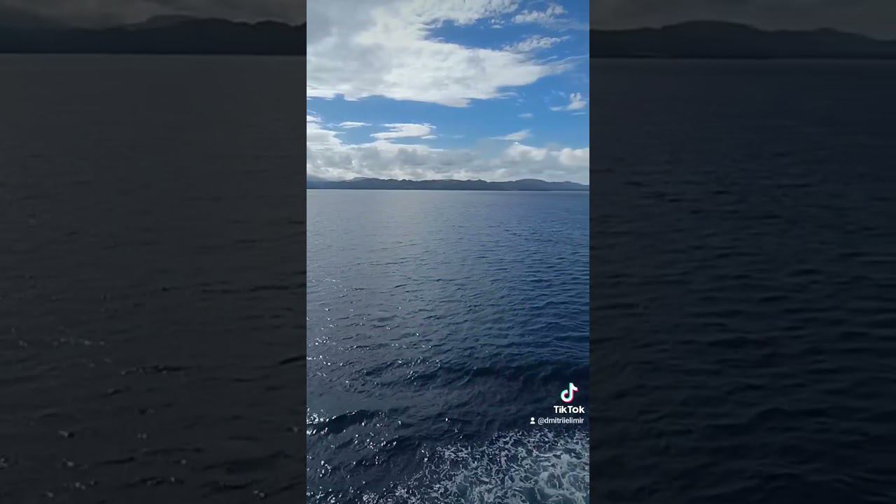 Sailing on a ship to Caticlan #philipines #ocean #travel #pilipinas #caticlan #ship #asia смотреть онлайн