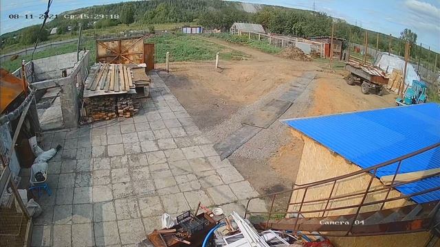 Hiwatch ColorVu, режим съёмки - ночной. Модель камеры DS-T200L, объектив 2.8. Угол обзора 95 гр. смотреть онлайн