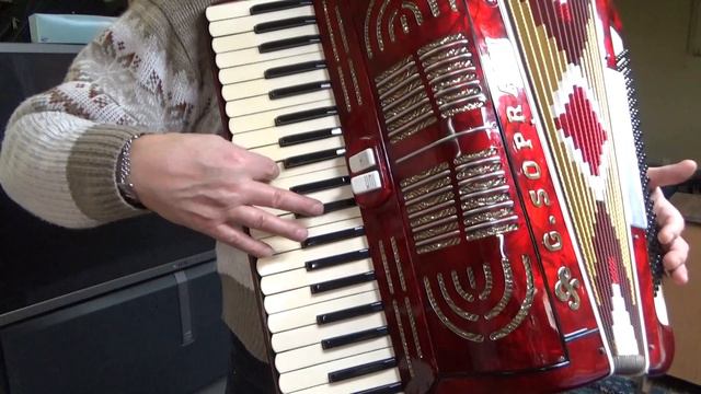 G. SOPRANI 120 bass piano accordion смотреть онлайн