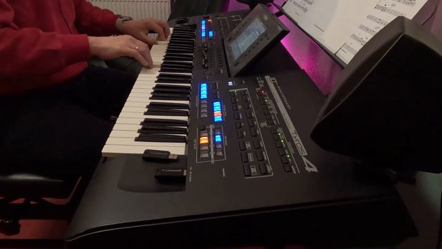 'Blue Eyes Crying in the Rain' on the Yamaha Tyros 4 смотреть онлайн