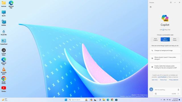 Windows 11 Insider Preview Build 23575: Start Menu Changes, Games, Copilot & Explorer Fixes, & More смотреть онлайн