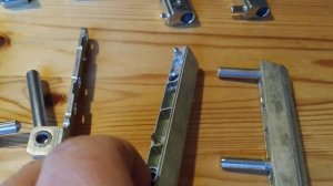 Сломалась нижняя петля - варианты замены.