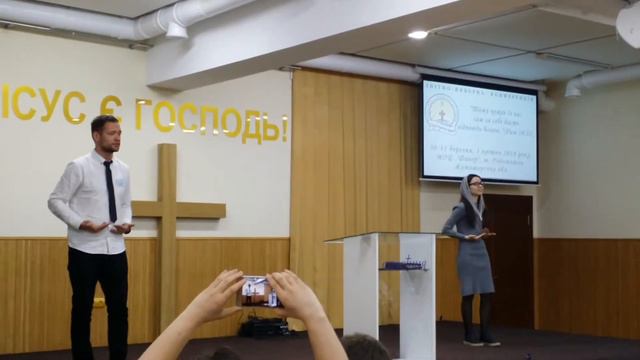 Песня на жестах смотреть онлайн