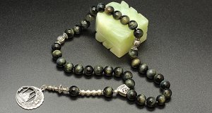 Мусульманские четки из соколиного глаза "Мечеть"