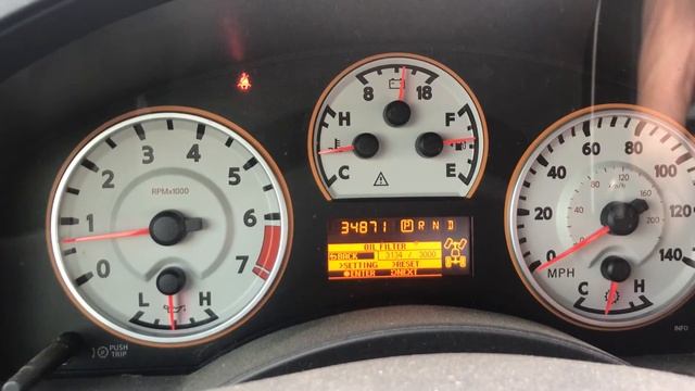 2012 Nissan Titan - Oil and Tire Rotation Reset Procedure - Oil Change Reminder смотреть онлайн