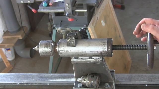 Рабочие моменты при изготовлении токарного станка по дереву. смотреть онлайн