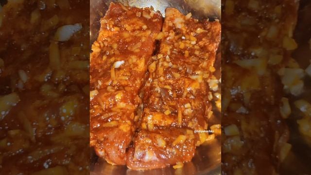 Свиные рёбрышки на гриле. Блюдо настоящих мужчин??, но не оставит равнодушным любителя сочного мяса смотреть онлайн