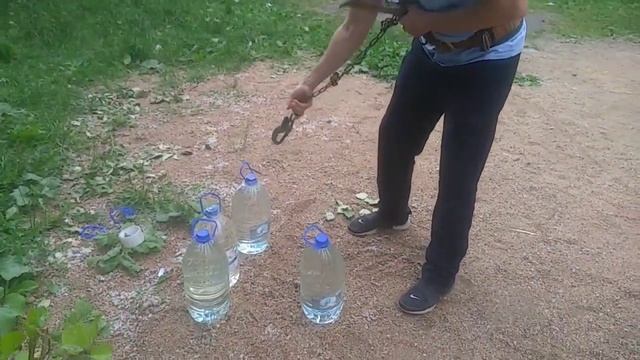 100 кг на брусьях,80кг собственного веса + 20 кг бутылей???тренировка в командировки Нижний Тагил смотреть онлайн