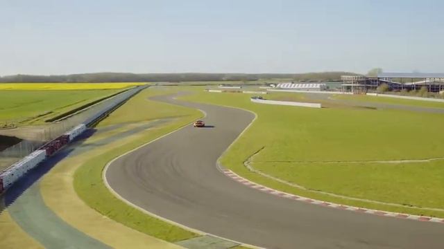 'Speed of Light' The Lotus Elise Cup 250 on track смотреть онлайн