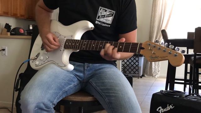 1993 MIM Fender Stratocaster Deluxe смотреть онлайн