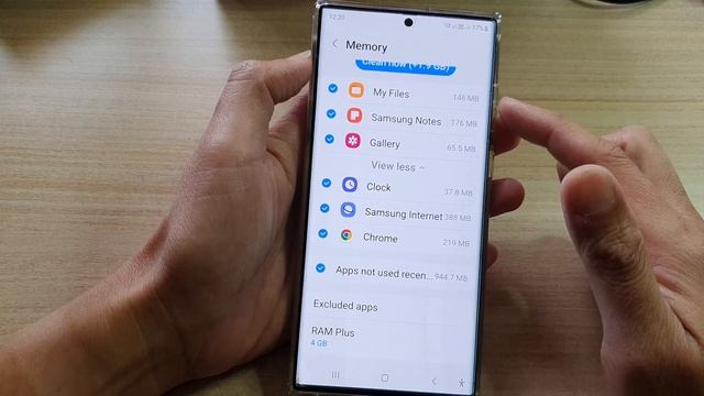 Galaxy S22/S22+/Ultra: How to CLEAR CACHE and Free Up Memory смотреть онлайн