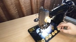 Первая швейная машина зиг-заг Подольского механического завода ПМЗ 122.