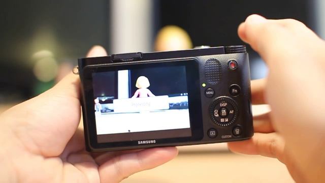 Samsung NX1000 смотреть онлайн