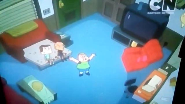 Кларенс позвал друзей смотреть онлайн