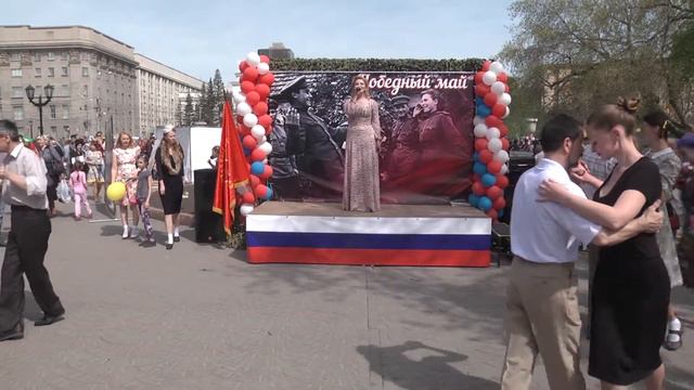 Ольга Чуралёва - Все стало вокруг голубым и зеленым смотреть онлайн