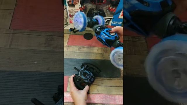 машинка перевертыш управление жестами Skidding RС Stunt Саr 34см смотреть онлайн