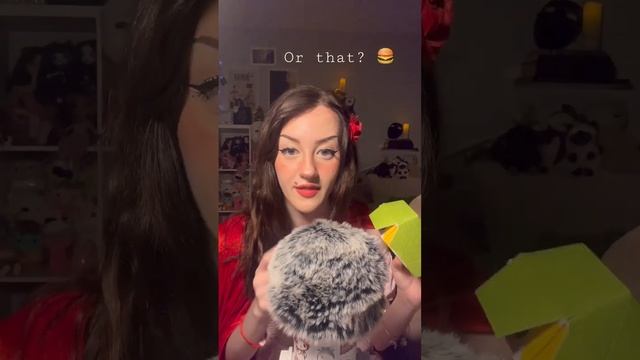 Which one? ?? #asmr #thisorthat #asmrsounds #fidgettoys #asmrcommunity смотреть онлайн