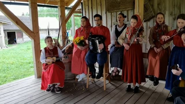 "Златые горы" Ярославская область Борисоглебский район с Давыдово Фольклорный ансамбль "Улейма" смотреть онлайн