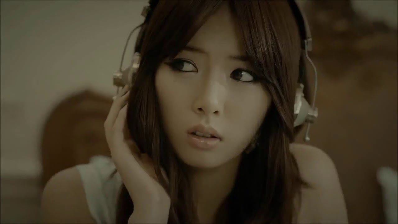 Four B - Кто ты (Jang Hyunseung, HYUNA)