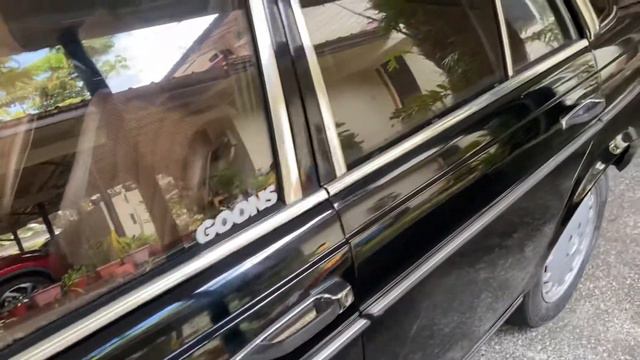1977 Mercedes Benz W123 240D