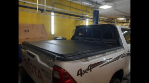 Крышка HAL 4-х секционная для Toyota Hilux 2015+  Арабская версия  J-DECK